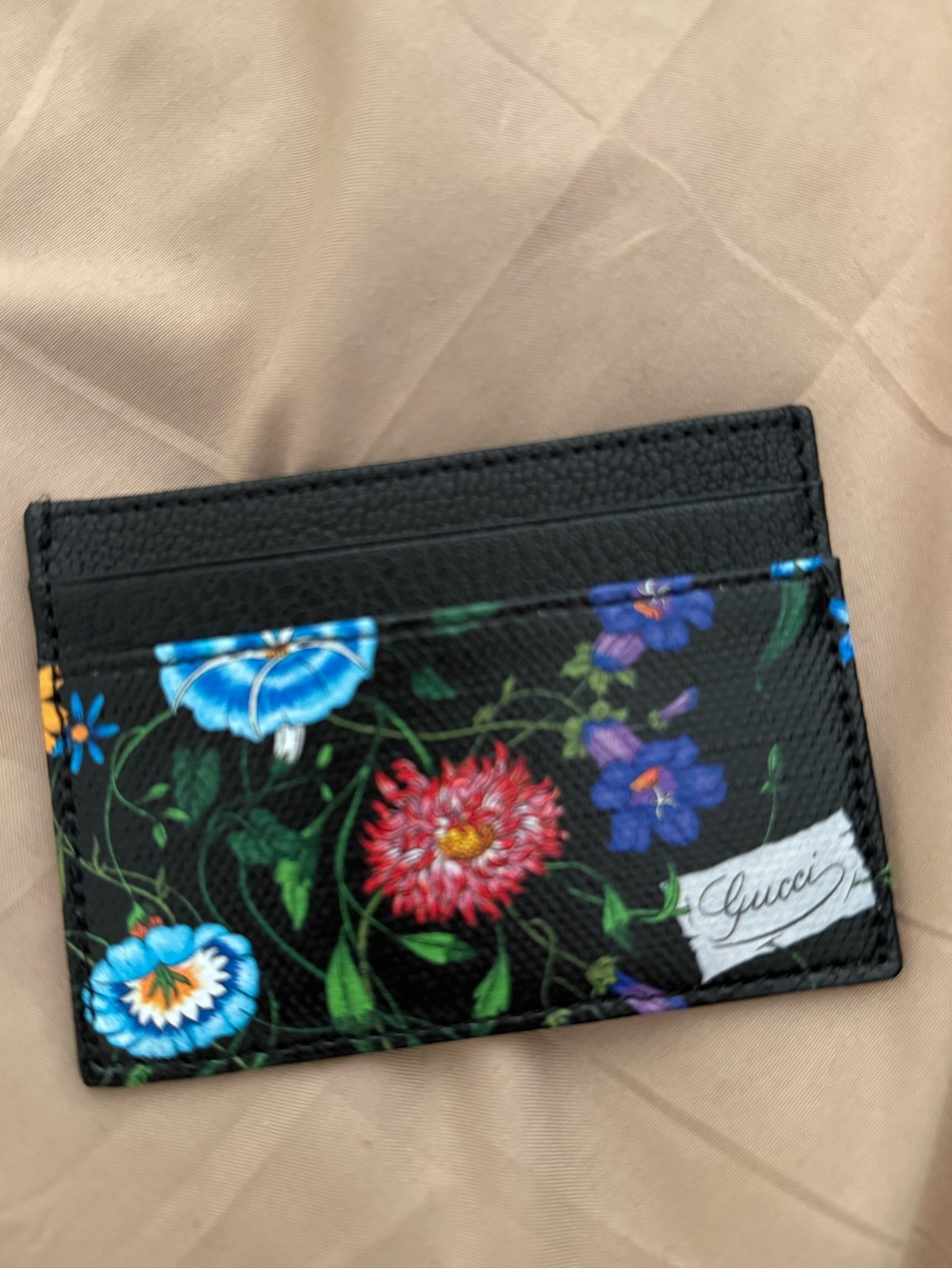 Gucci Flora-motif card case in Variation
black and multicolor canvas - Picture 5 of 7
